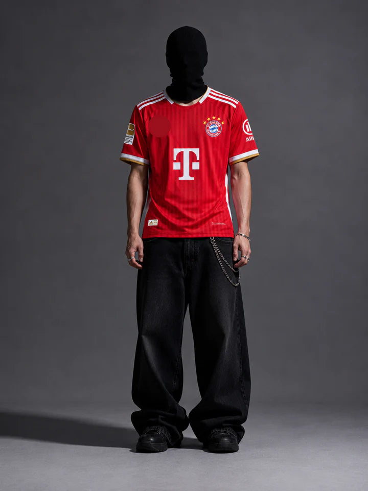 Fc Bayern Olise half sleeve