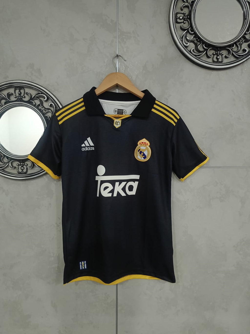 Robarto Carlos Real madrid half sleeves retro